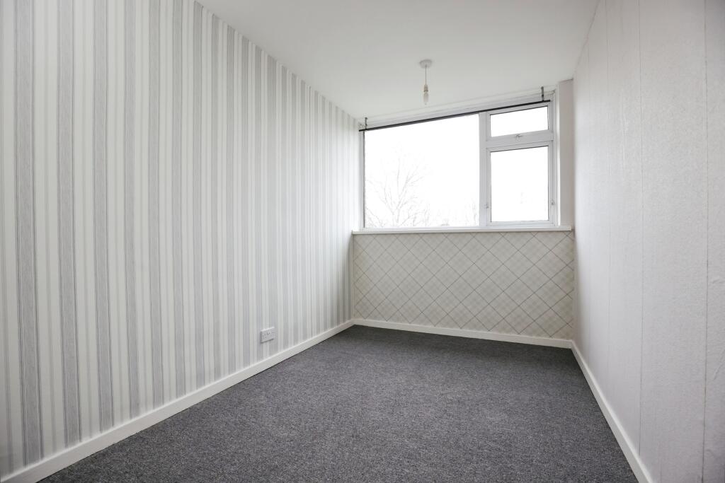 3 bed Maisonette