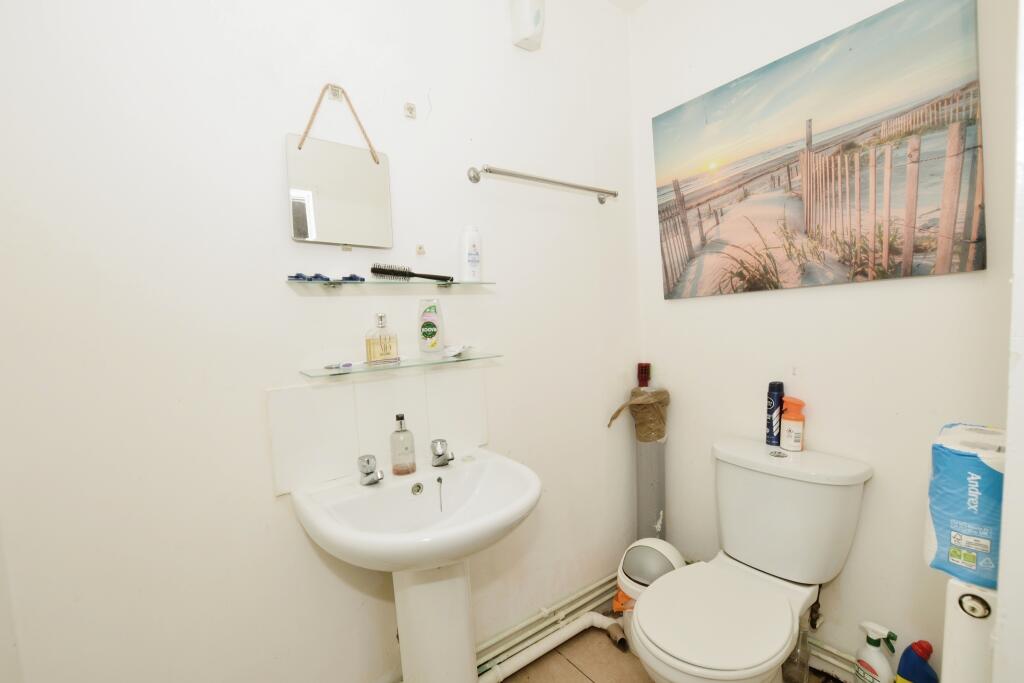 2 bed End of Terrace