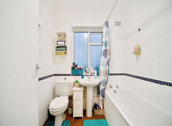 2 bed Maisonette