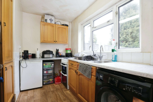 2 bed House