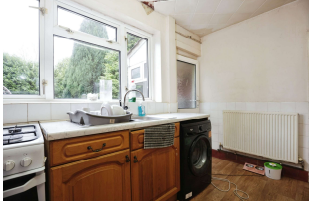 2 bed House
