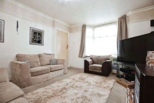 2 bed House