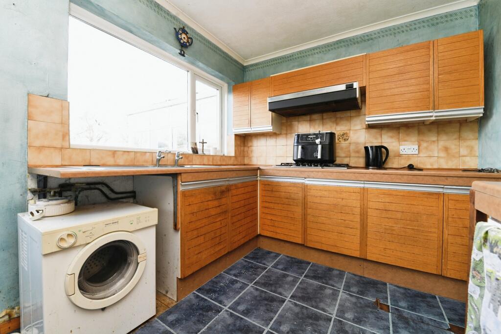3 bed Semi-Detached