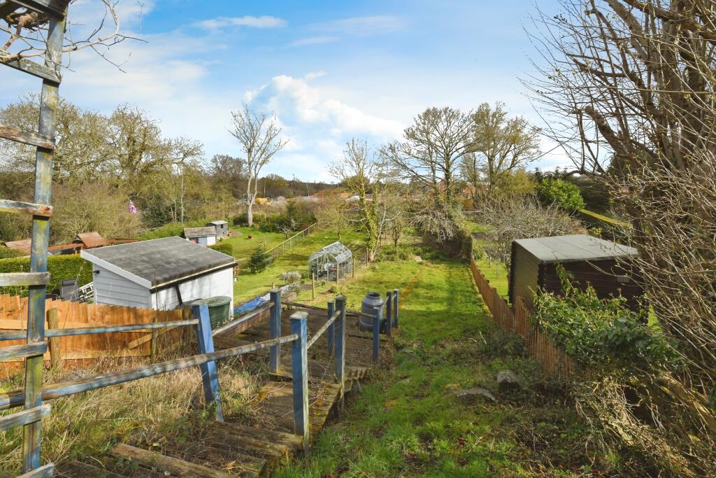 3 bed Semi-Detached