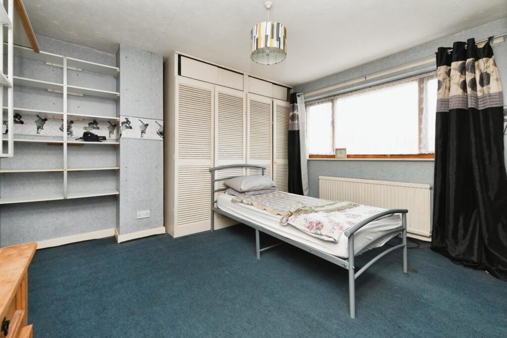 3 bed Semi-Detached