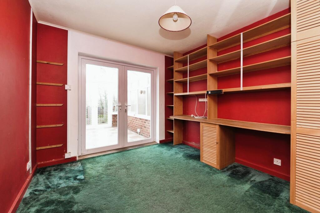 3 bed Semi-Detached