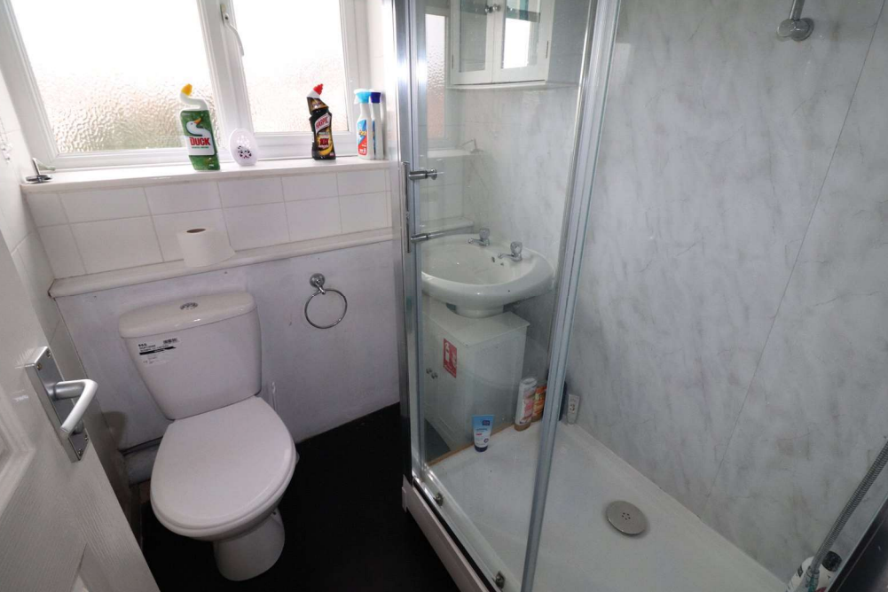 4 bed Terraced