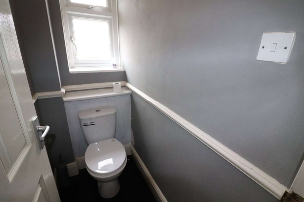 4 bed Terraced