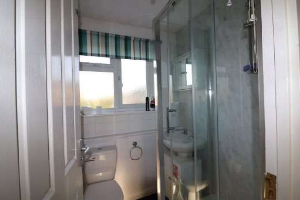 4 bed Terraced