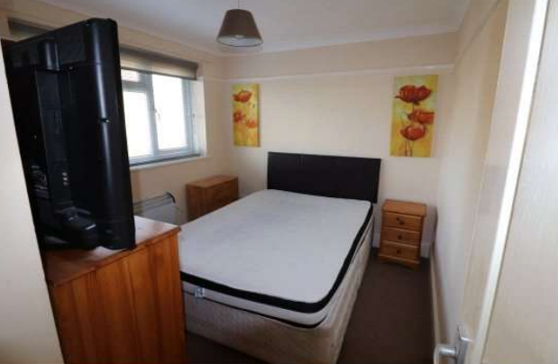 4 bed Terraced