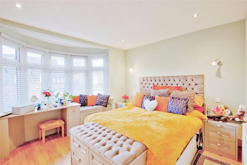 2 bed Detached Bungalow