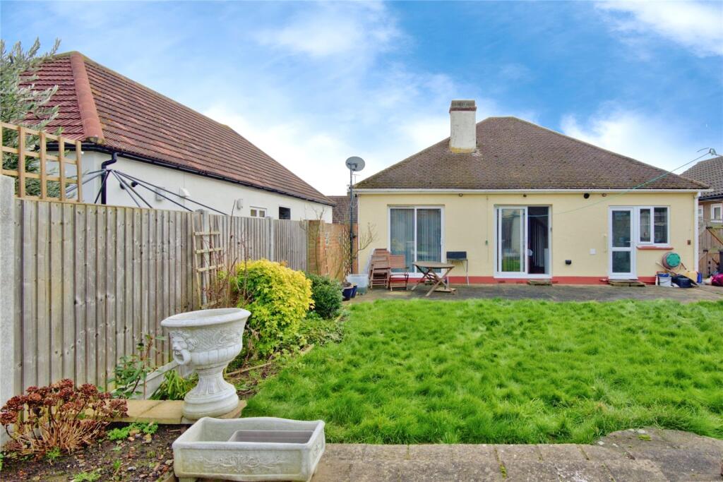 2 bed Detached Bungalow