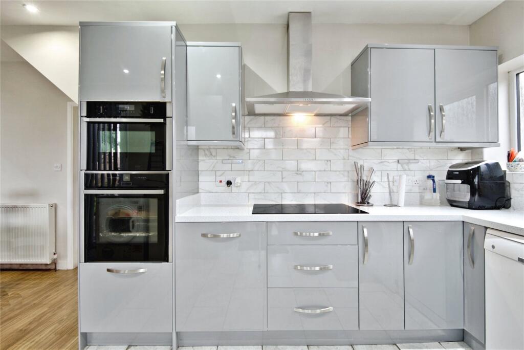 2 bed Detached Bungalow