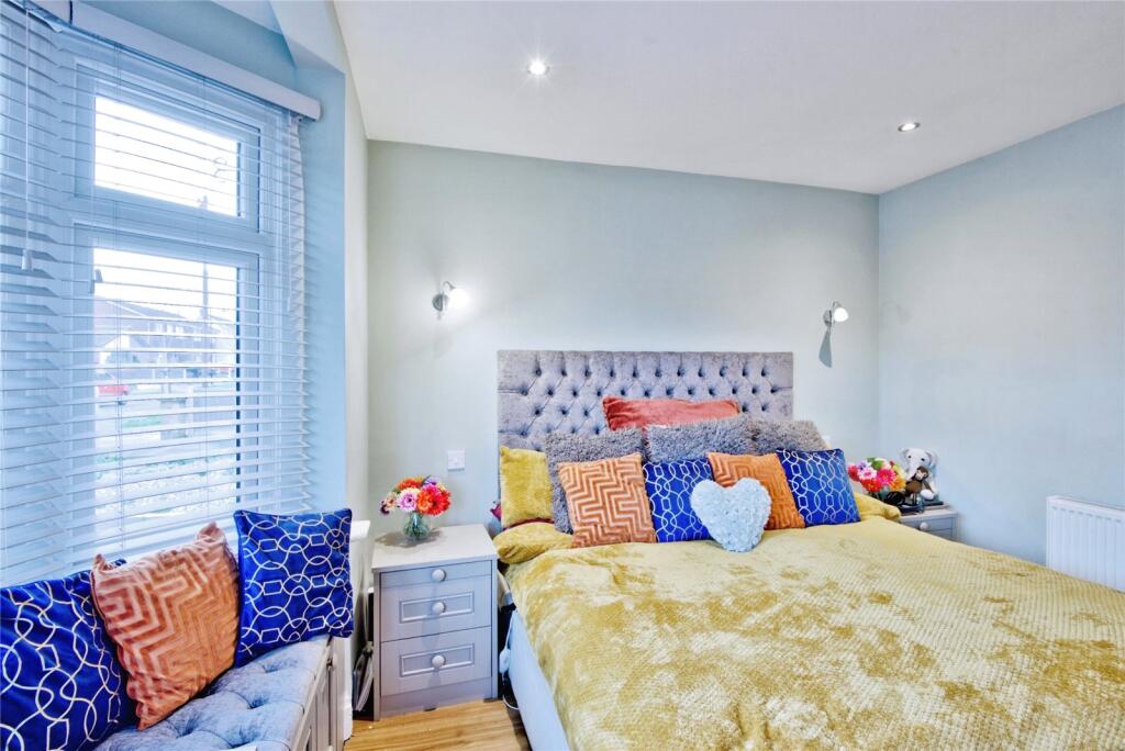2 bed Detached Bungalow