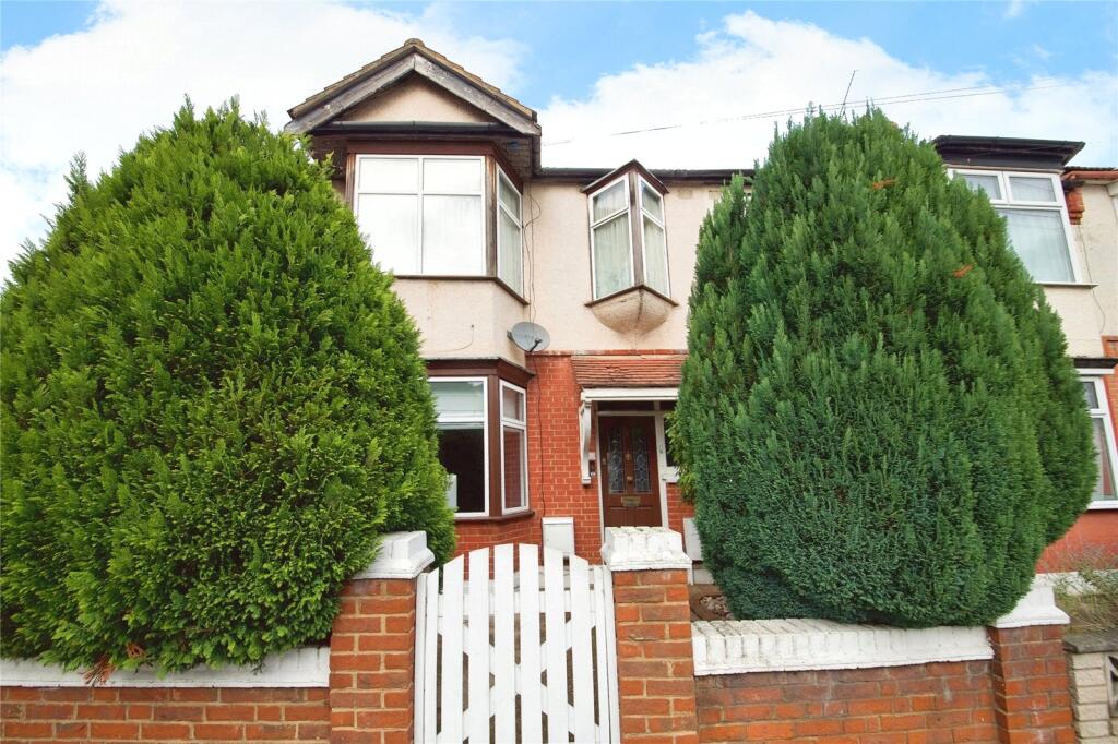 1 bed Ground Flat