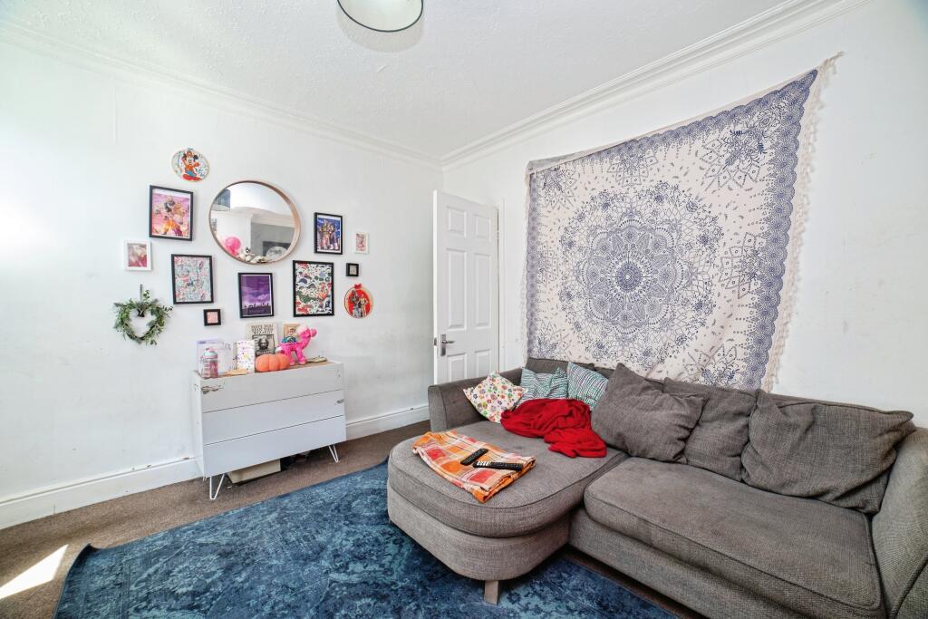2 bed Terraced