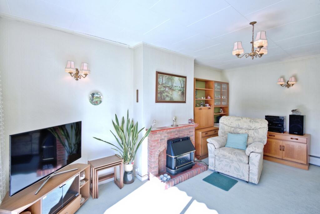 3 bed Semi-Detached Bungalow
