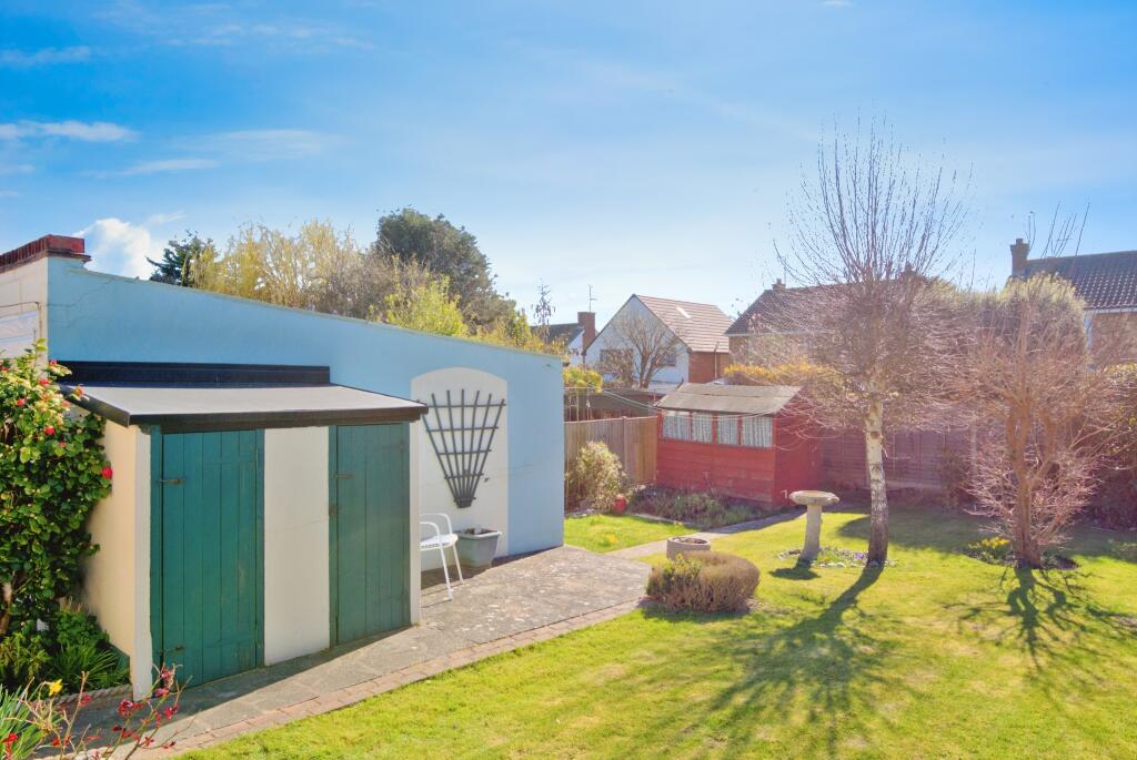 3 bed Semi-Detached Bungalow