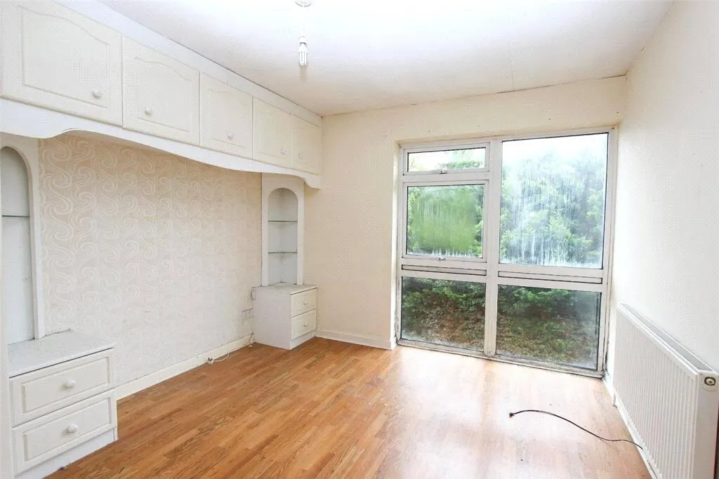 4 bed Detached