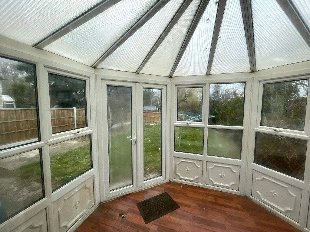 4 bed Detached
