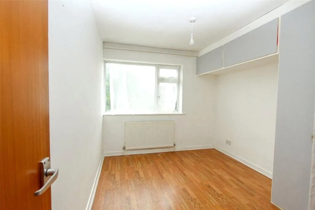 4 bed Detached