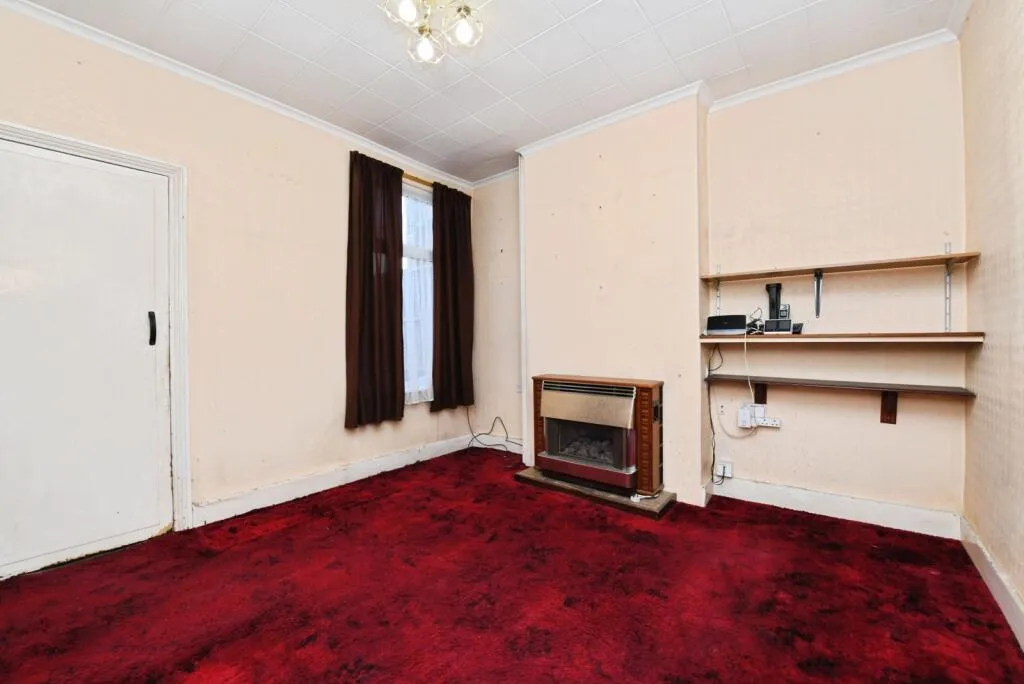 2 bed End of Terrace
