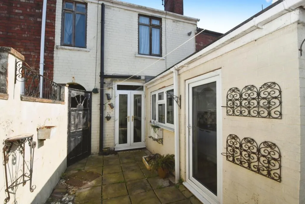 2 bed Terraced