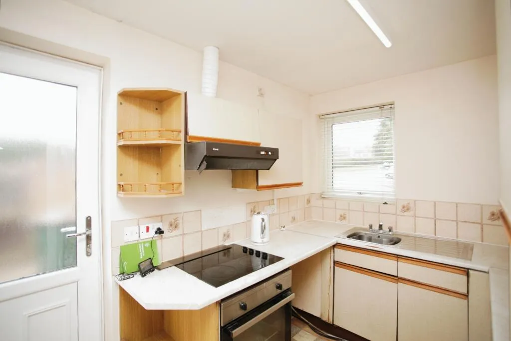 2 bed Detached
