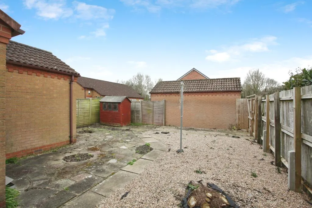 2 bed Detached