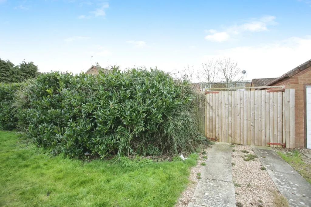 2 bed Detached