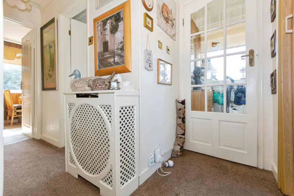 2 bed Maisonette