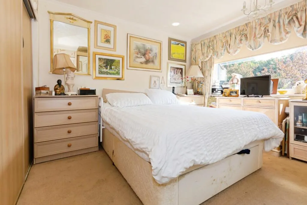 2 bed Maisonette