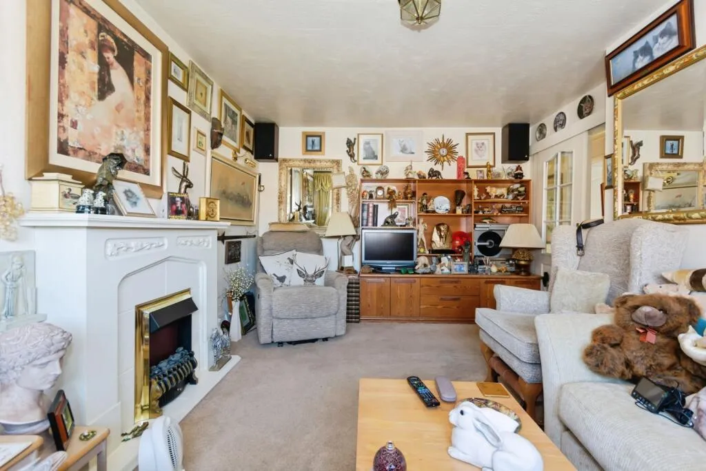 2 bed Maisonette