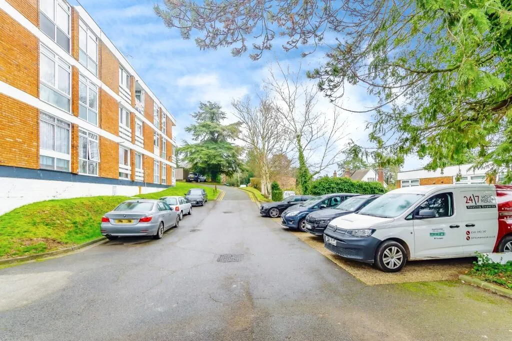 2 bed Apartment