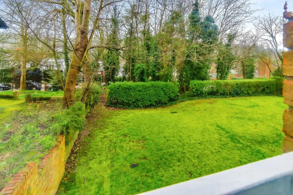 2 bed Apartment