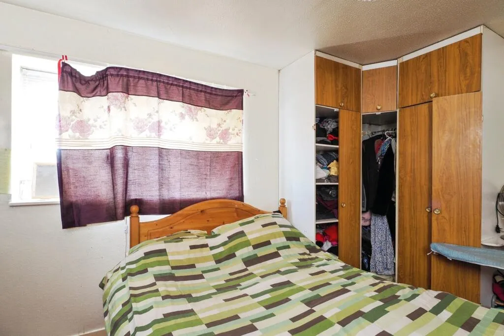 3 bed End of Terrace