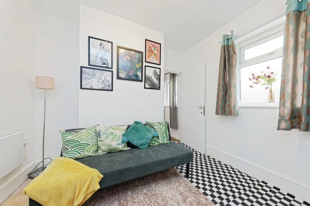 1 bed Apartment