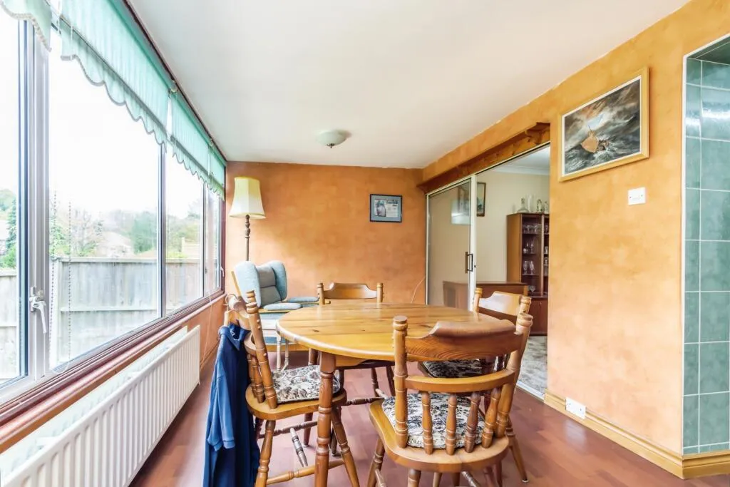 4 bed Semi-Detached