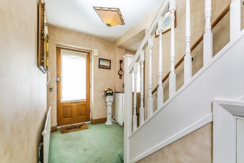 4 bed Semi-Detached