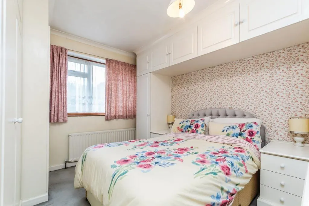 4 bed Semi-Detached