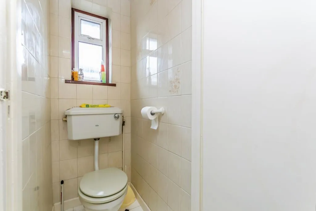 4 bed Semi-Detached
