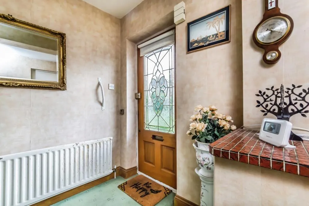 4 bed Semi-Detached