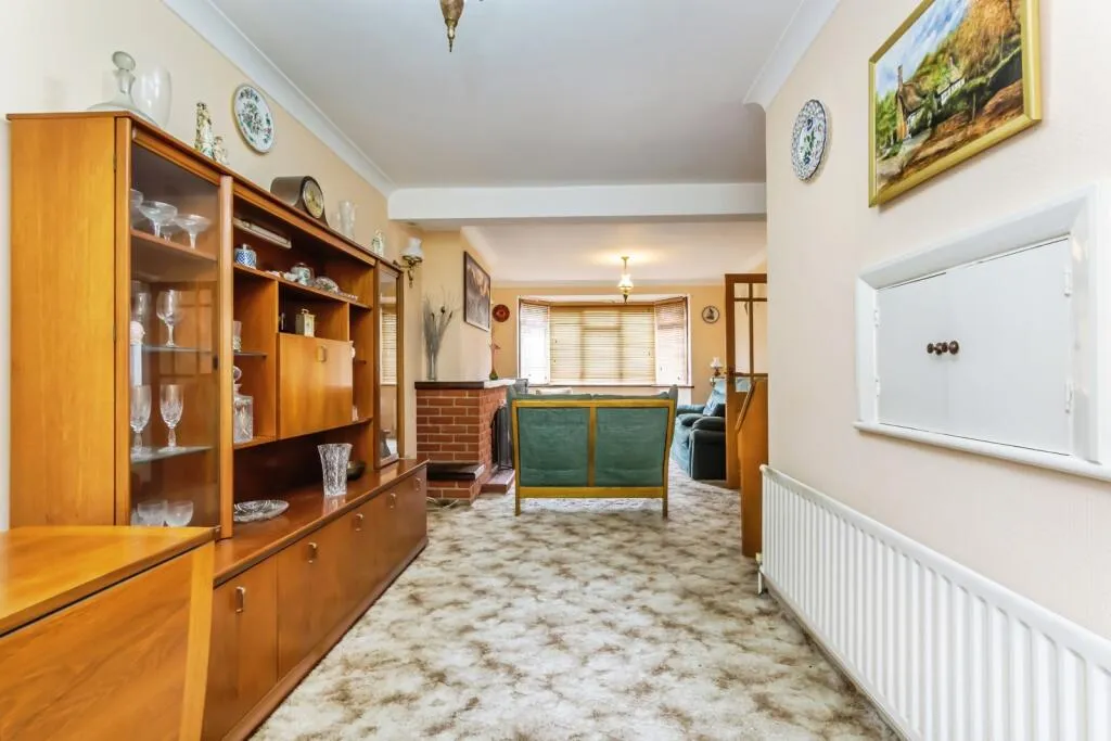 4 bed Semi-Detached