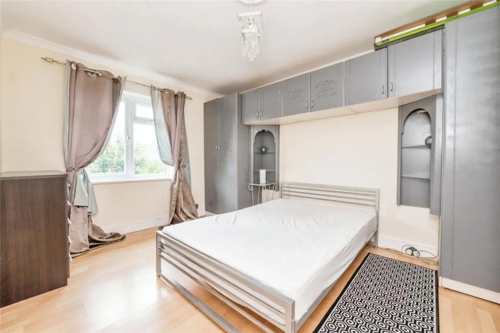 1 bed Apartment