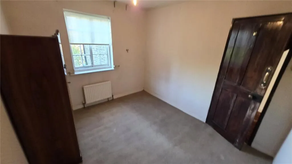 3 bed End of Terrace