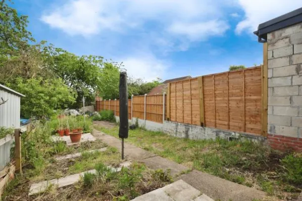 2 bed Terraced