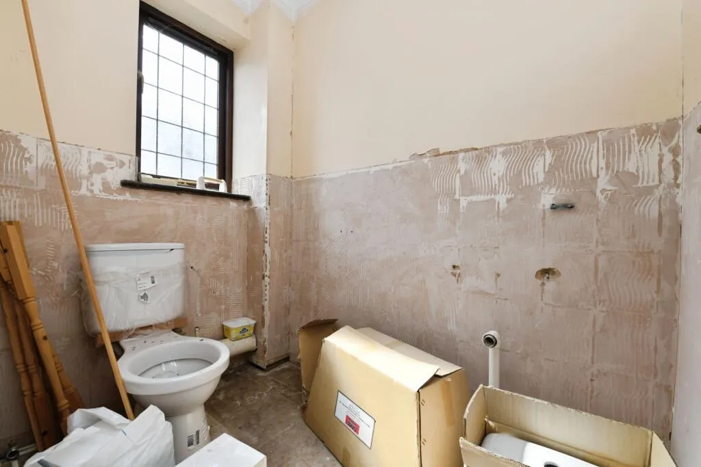 4 bed Detached
