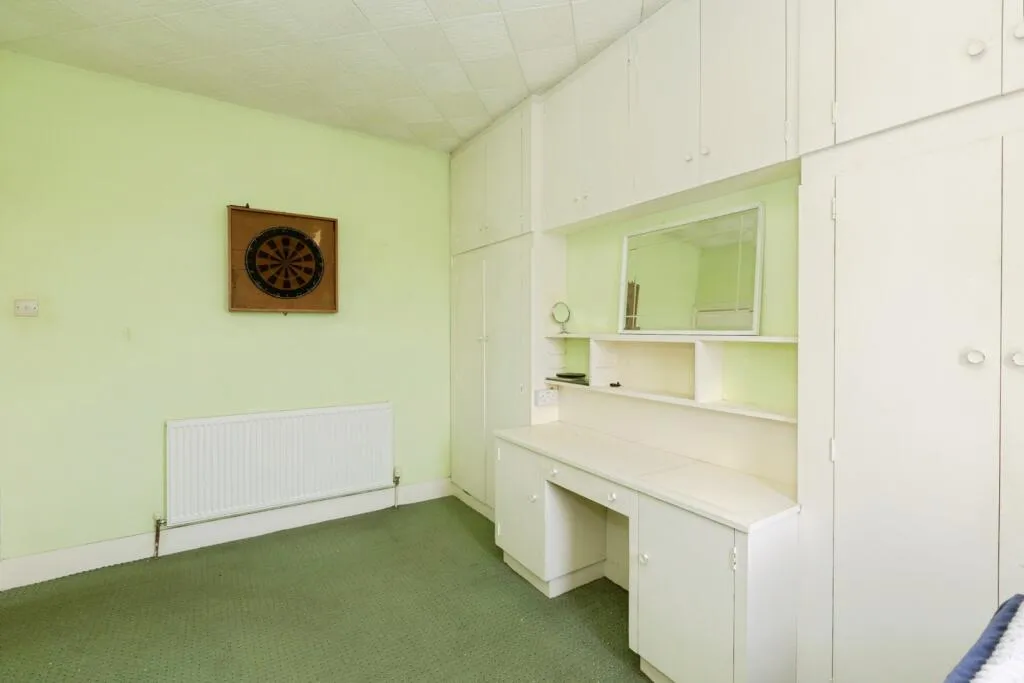 3 bed Terraced