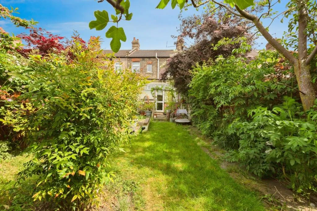 3 bed Terraced