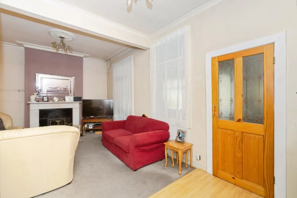 3 bed Terraced